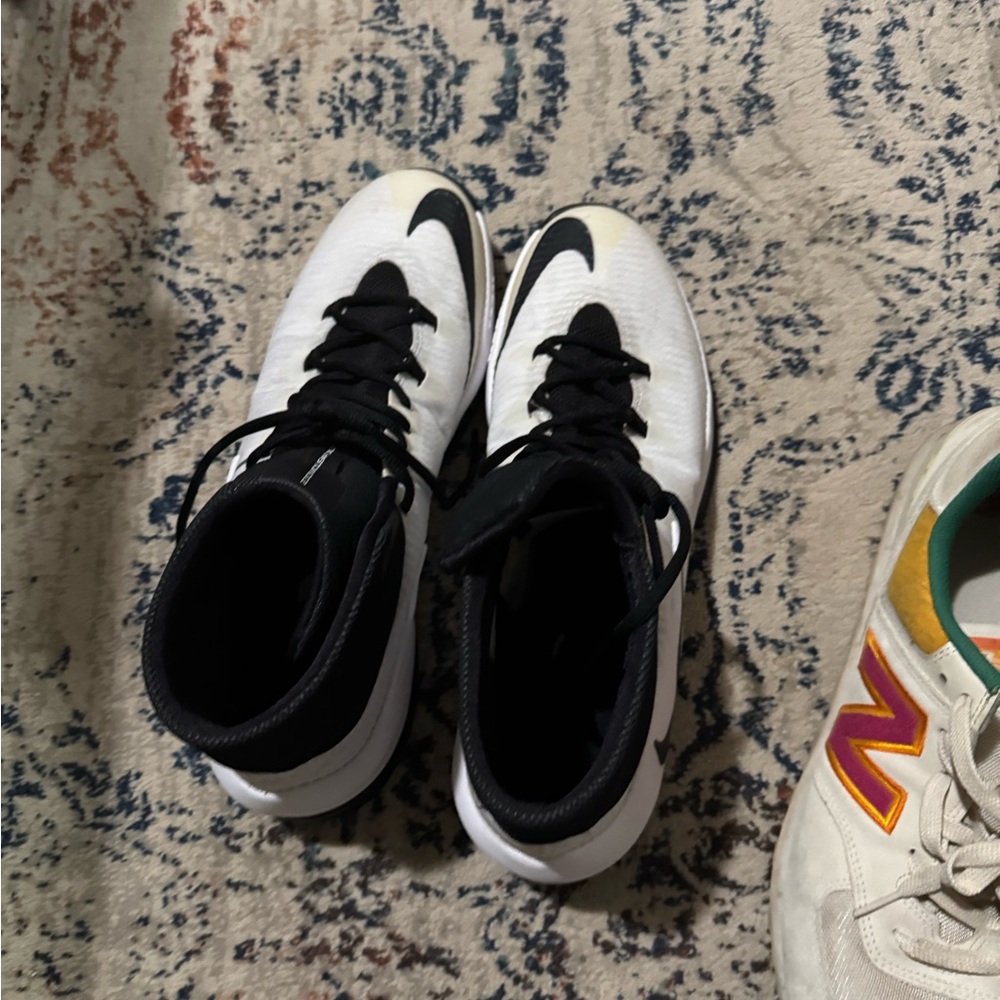 Nike Black and White Athletic Shoes
